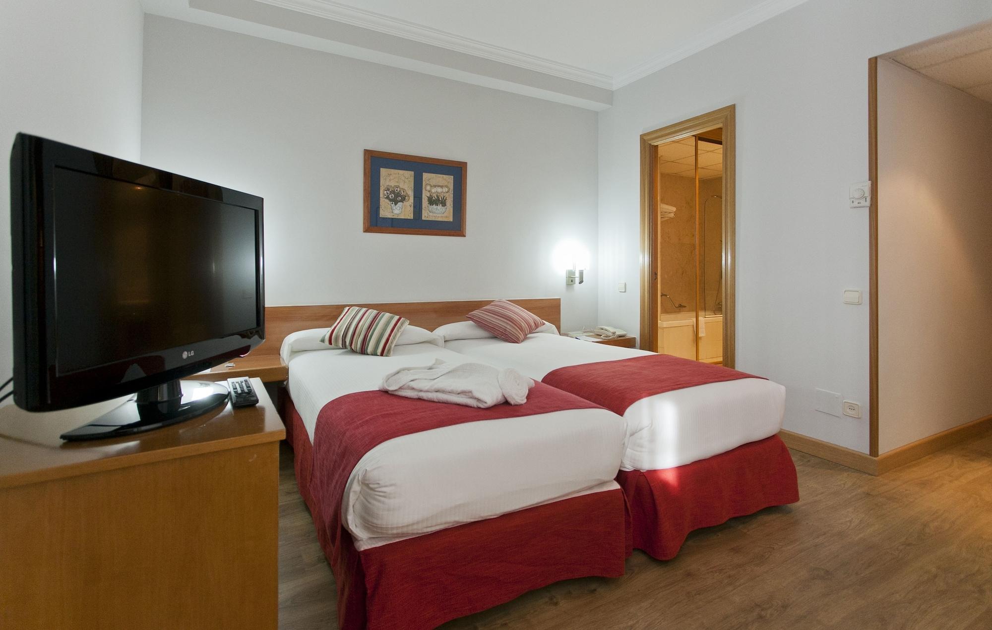 Muralto Madrid Princesa Экстерьер фото