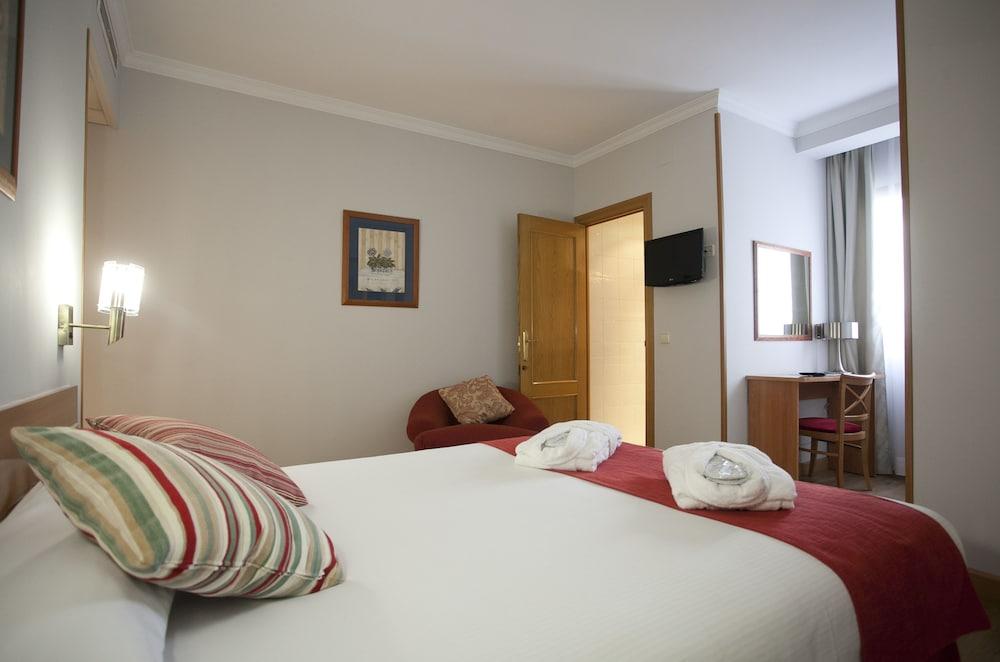 Muralto Madrid Princesa Экстерьер фото